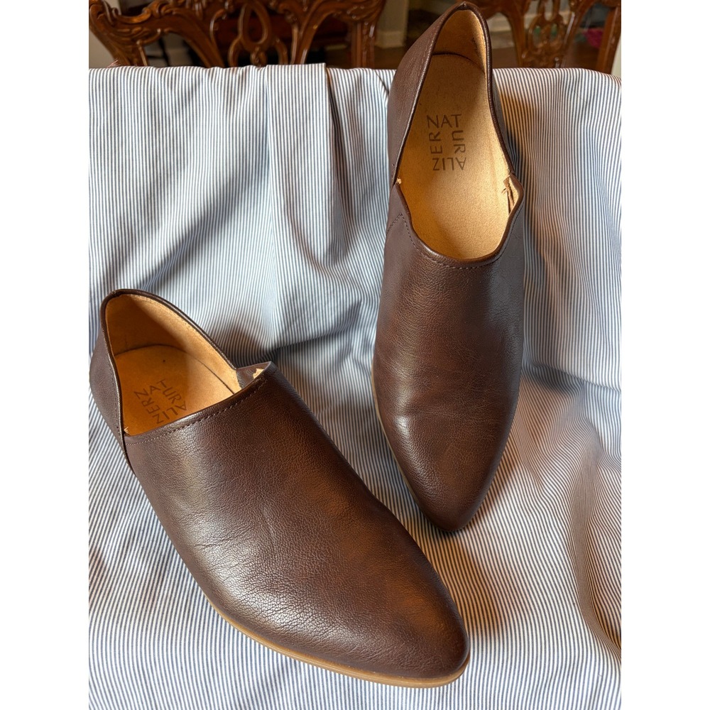Naturalizer Carlyn Brown Pointed Toe Slip On Loafers Shoes Womens 8.5 W Wide